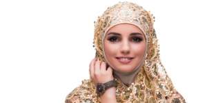 Hijaber! Begini Cara Pakai Jilbab untuk Tubuh Plus Size