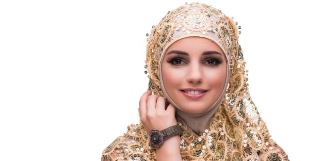 Hijaber! Begini Cara Pakai Jilbab untuk Tubuh Plus Size