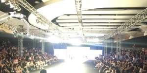 Milad ke-10, Surabaya Fashion Parade Hadirkan DECIMODA