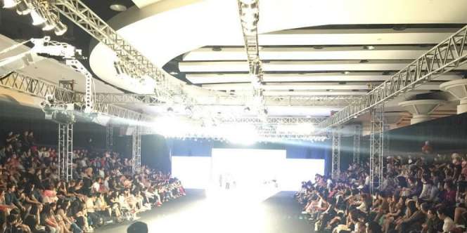 Milad ke-10, Surabaya Fashion Parade Hadirkan DECIMODA