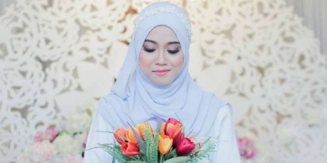 Dwi Lestari: Inspirasi Hijab Pengantin dari Malaysia