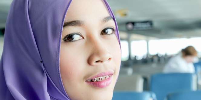 Pemakai Kawat Gigi Butuh Colostrum