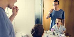 Alasan Penting Biasakan Anak Sikat Gigi