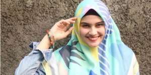 Pesan Menyentuh Zeezee Shahab Saat Dihujat di Sosmed