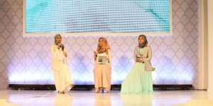 Koleksi Exclusive Scarf Dian Pelangi Pada Riasan Makeup Wardah