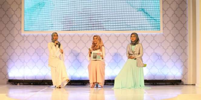 Koleksi Exclusive Scarf Dian Pelangi Pada Riasan Makeup Wardah