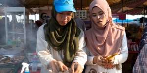 Artis Rambah Bisnis Kuliner, Pedagang UKM Sedih