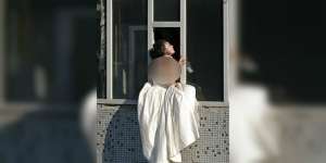 Mencekam, Penyelamatan Pengantin Wanita yang Coba Bunuh Diri