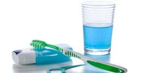 Bahaya Berkumur dengan Antiseptic Saat Puasa
