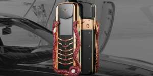 Ponsel Rp4,7 M Diantar Pakai Helikopter, Apa Istimewanya?