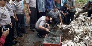 Allahu Akbar! Polisi Ini Pakai Tabungan untuk Bangun Masjid