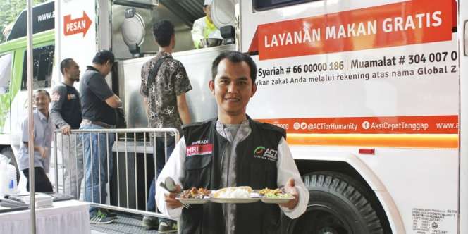 Bersedekah Makanan Lewat Food Truck