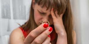 Istri Kepergok Selingkuh, Pembalasan Suami Lebih Menyakitkan