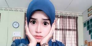 Heboh Bu Guru Cantik, Bikin Semua Pria Ingin Sekolah Lagi!