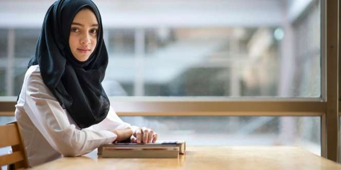Tanpa Disadari Puasa Bikin Bibir Kering, Yuk Segera Atasi