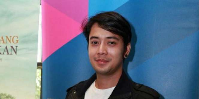 Bintang FTV Tampan Ini Putuskan Mualaf