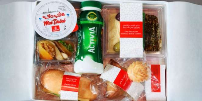 Emirates Kembali Tawarkan Layanan Buka Puasa di Udara