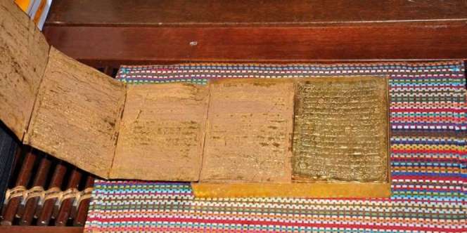Alquran dari Lempeng Emas Berusia 500 Tahun, Bernilai Rp787 M
