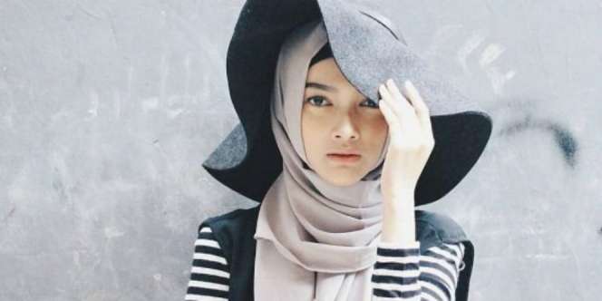 Tips Memilih Busana Saat Menjalani Puasa di Musim Panas