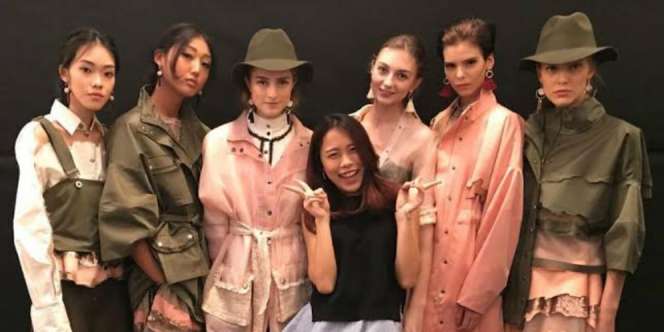 Berani Tampil Beda, Padukan Army Look dengan Nuansa Pastel