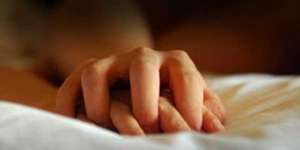 6 Pertanyaan Umum Soal Berhubungan Suami Istri Saat Ramadan