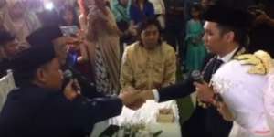 Komeng Jadi Saksi Nikah, Mempelai Wanita Tak Berhenti Ketawa..