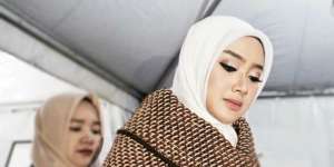 Masya Allah, Cantiknya Cita Citata Berhijab