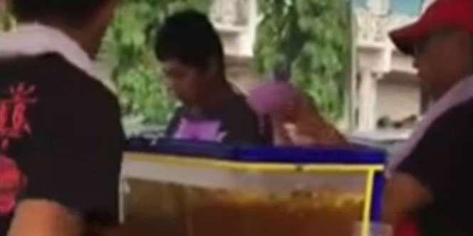 Sekali Kibas Seperti Lalat, Ternyata...