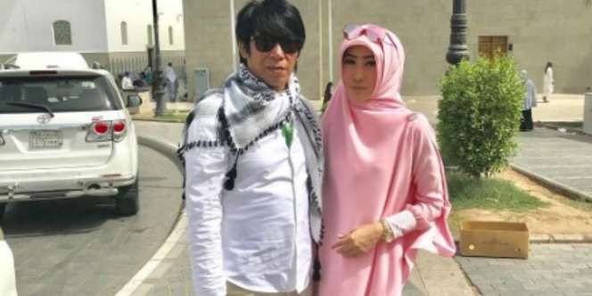 Cantiknya Istri Parto Patrio, Hijaber Kekinian yang Ngehits