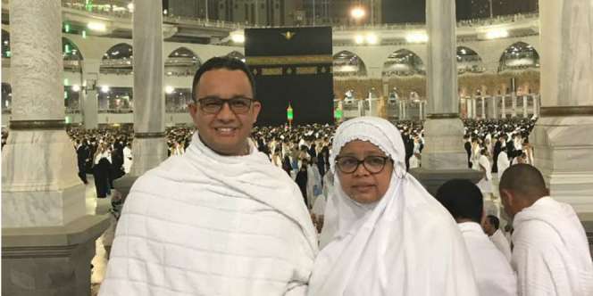 Ambil Mikat di Masjid Bir Ali, Anies Baswedan Mulai Umroh
