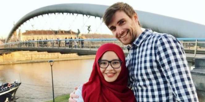 Intip Serunya Pasangan Traveler Romantis Ini Jelajahi Polandia