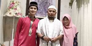 Masya Allah, Gantengnya Cucu Pertama Ustaz Arifin Ilham