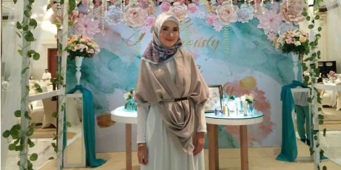 Ibunda Jadi Panutan Lulu Elhasbu dalam Berumah Tangga