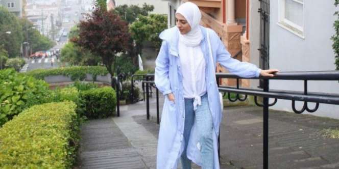 Ubah Penampilan Makin Edgy dengan Fringe Jeans