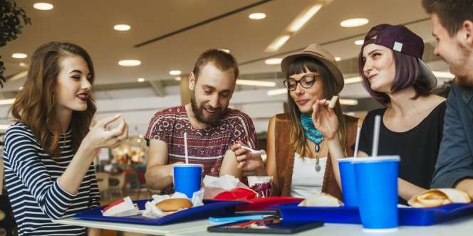 3 Tips Buka Puasa Sehat dengan 'Fast Food'