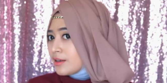Hijab Tutorial Paris Segiempat Semi Formal untuk Acara Iftar