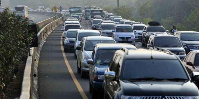Tol Jakarta-Cikampek Diberlakukan Contra Flow