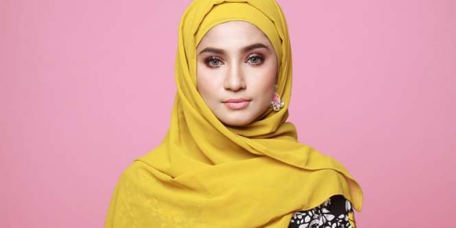 Riasan Wajah Cantik Saat Lebaran, Berkat Alis Tebal Terawat