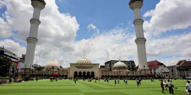 Cerita di Balik Teriakan Atap Masjid Runtuh