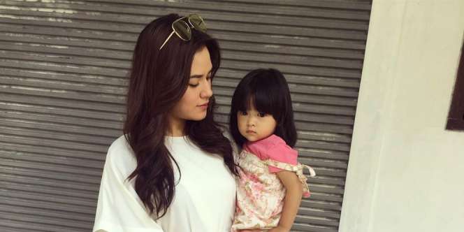 Warganet Salah Fokus Lihat Jari Kaki Raisa