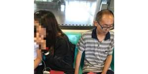 Modus Pria di Kereta Raba Gadis Muda Terekam Kamera