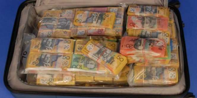 Uang Rp16 M Tertinggal, Tak Ada yang Berani Mengambilnya