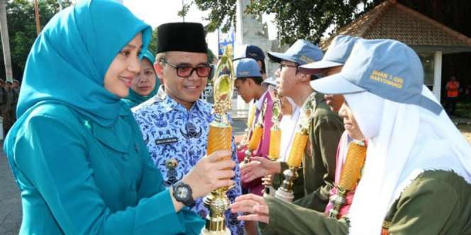 Bupati Anas Minta Penjual Sayur Bantu Cari Ibu Hamil, Untuk?