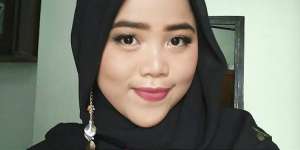 Khairunnisa: Cara Simpel Bikin Anting Drop yang Lagi Tren