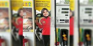 Malaysia Heboh, Poster Wanita Air Mineral Shell `Dilecehkan`