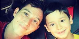 Mike Lewis Puas Habiskan Liburan Bareng Anak