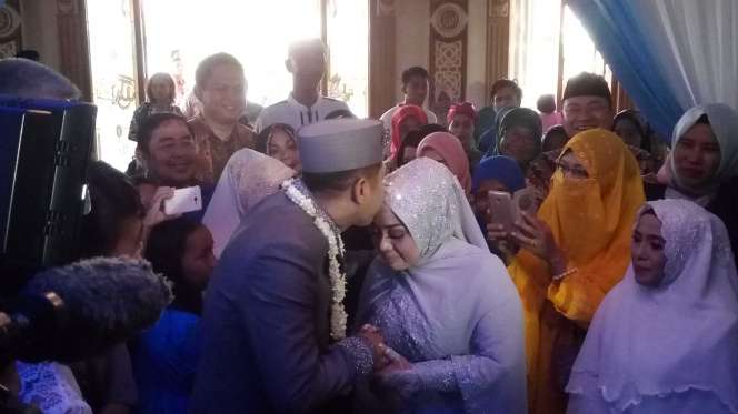 Menyayat Hati, Penyesalan Muzdalifah Dinikahi Khairil Anwar