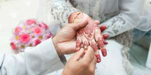 Ophi Ziadah: Telat Nikah? Semua Ada Waktunya, Kok!
