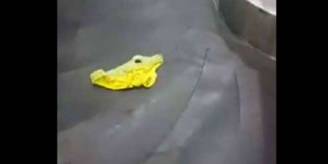 Heboh, Ada Celana Dalam Kuning Muncul di Bandara Kualanamu