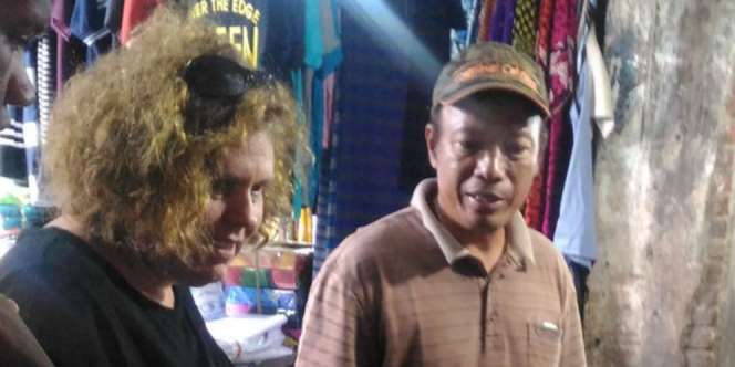 Turis Swiss Kepincut Pasar Banyuwangi